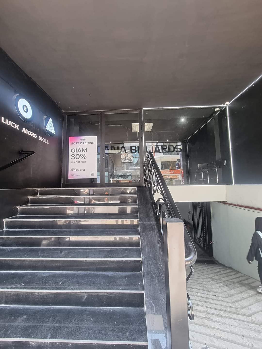 Tòa Văn Phòng Mặt Phố 160M2 9 Tầng MT6M 1 Hầm 75 Tỷ - SÁT HỒ TÂY