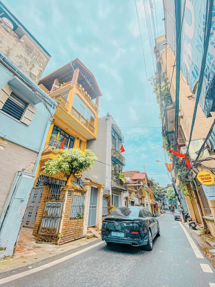 Nhà Phố Quán Thánh 60M2 4 Tầng Mặt Tiền 4.5M -26 Tỷ -Lô Góc 2 Thoáng