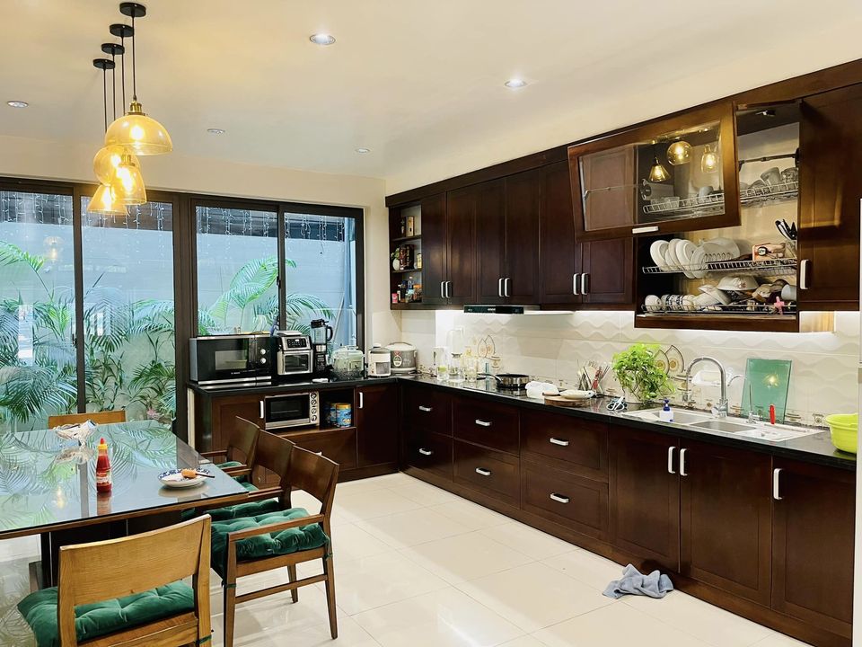 Tổng giảm chào 2 tỷ-Bán gấp-Mặt phố Văn Khê-Văn Phú-Hà Đông 91m x 5 tầng