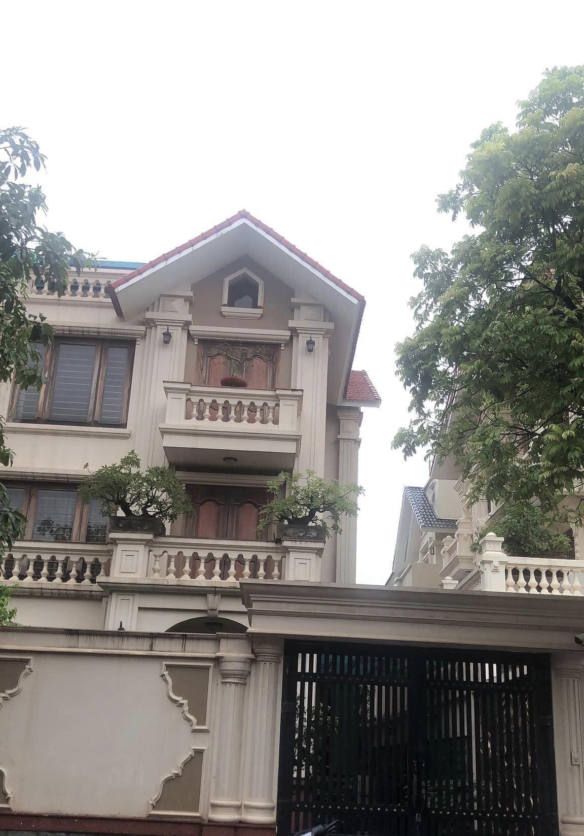 Biệt Thự Siêu Đẹp, Khu Đô Thị Tây Nam Linh Đàm 200m x 4T, Mt 10M. Giá 38.8 tỷ.