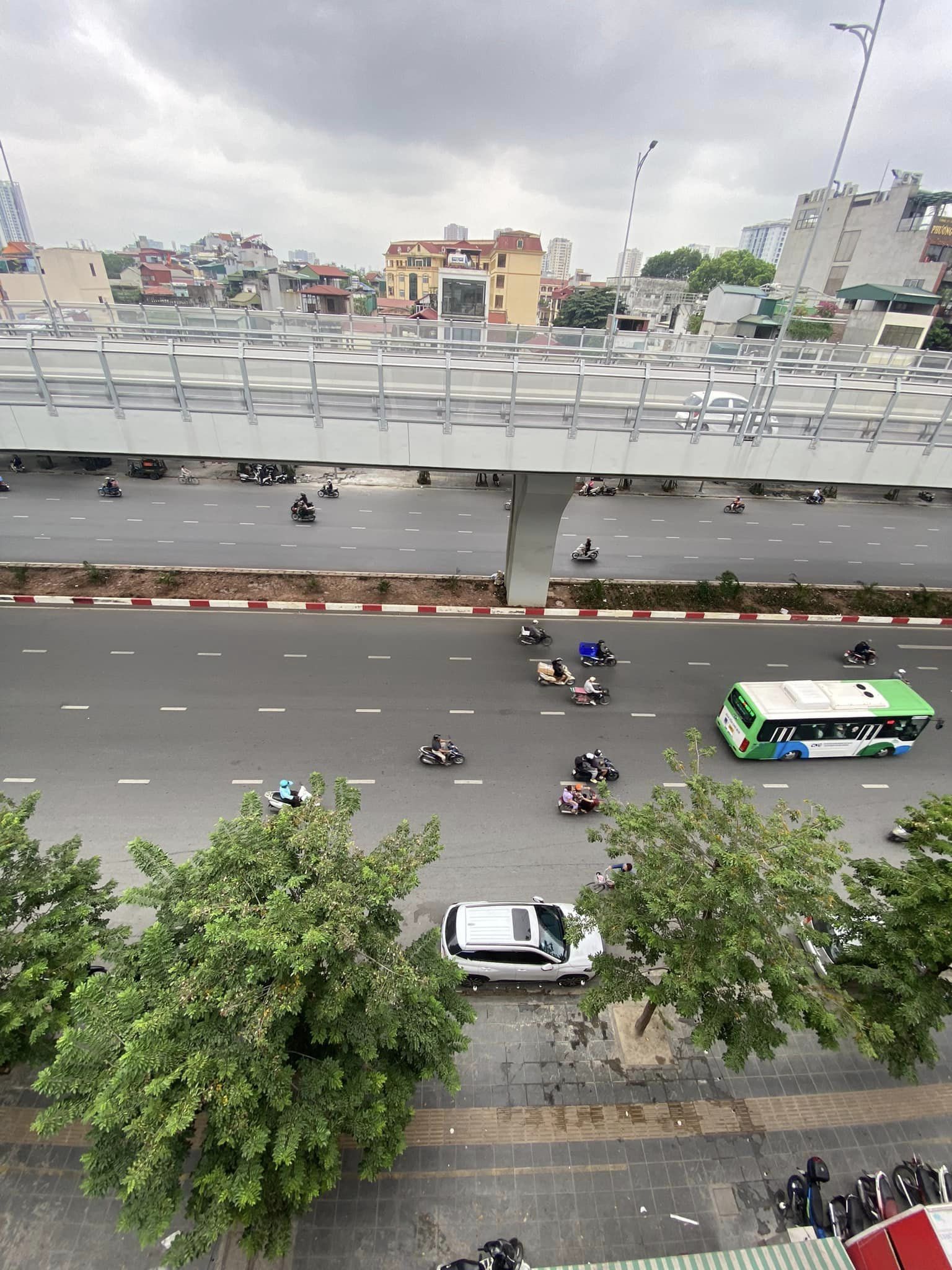 Bán Đất Tặng Nhà, Mặt Phố Minh khai, Quận Hai Bà Trưng, 241M x 4T, Mt 9.5M. Giá 64.5 tỷ.