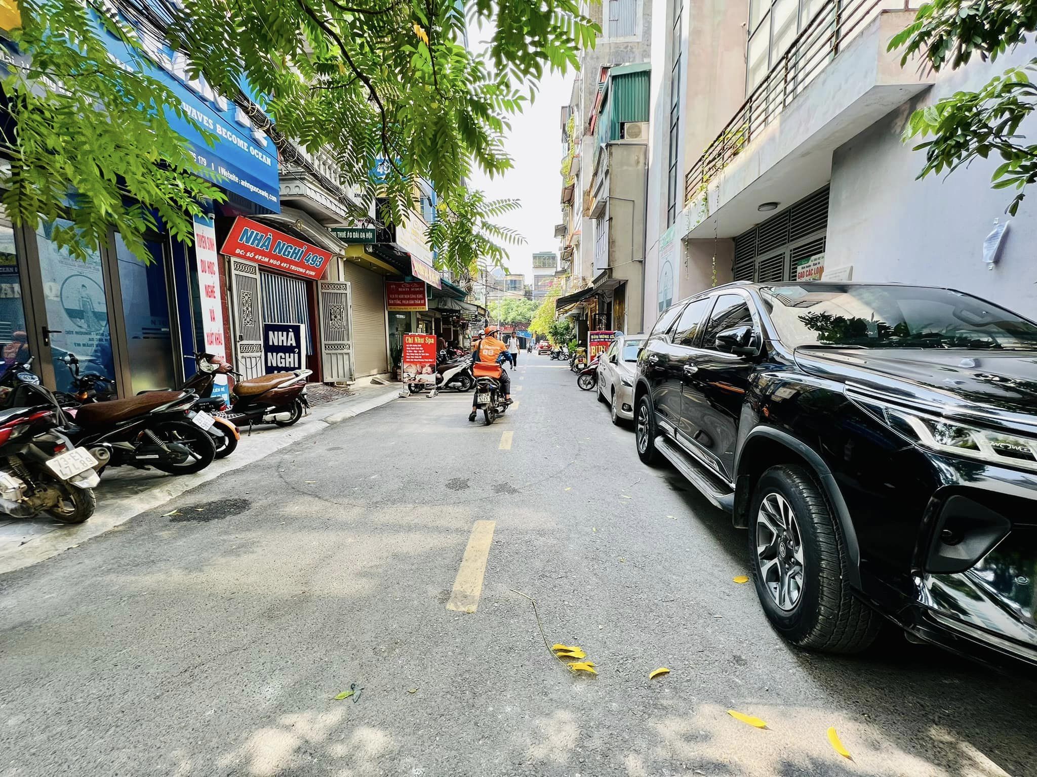 Bán Nhà Đẹp Phố Tân Mai , Quận Hoàng Mai, 50m x 6T. Giá 12 tỷ.