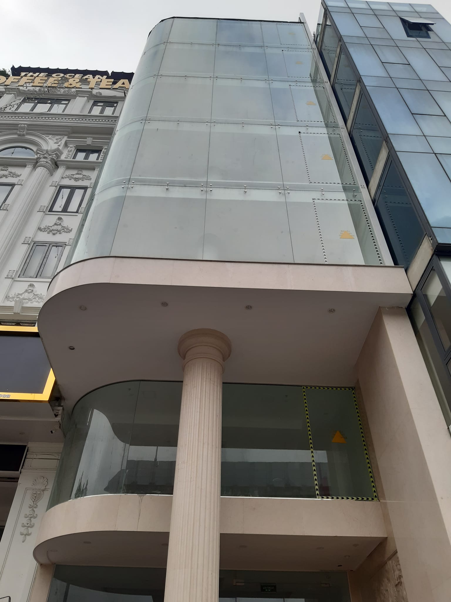 Phố Yên Lãng View Hồ 210M2 11 Tầng 2 Hầm MT 6.5M -128 Tỷ Hoàn Công - 2 Mặt Trước Sau