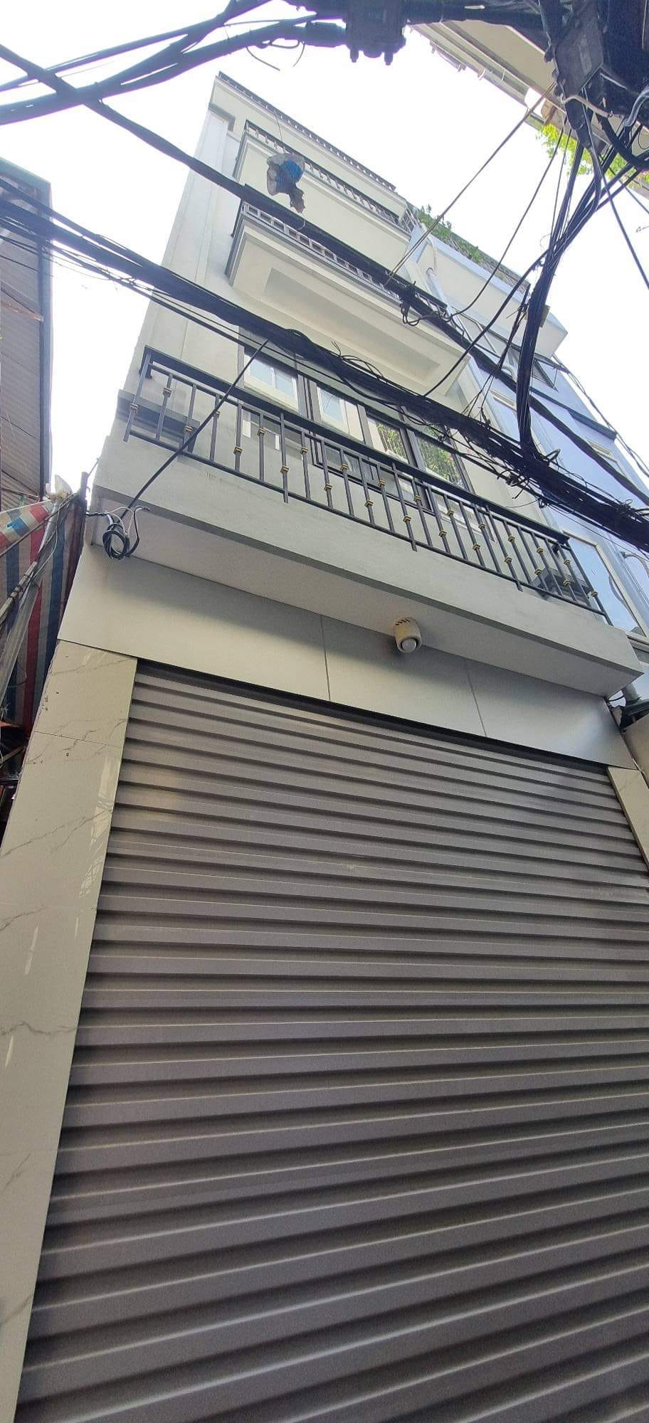 Nhà Lạc Long Quân, Tây Hồ 30m, 5 tầng, giá rao 4,8 tỷ 0569766799