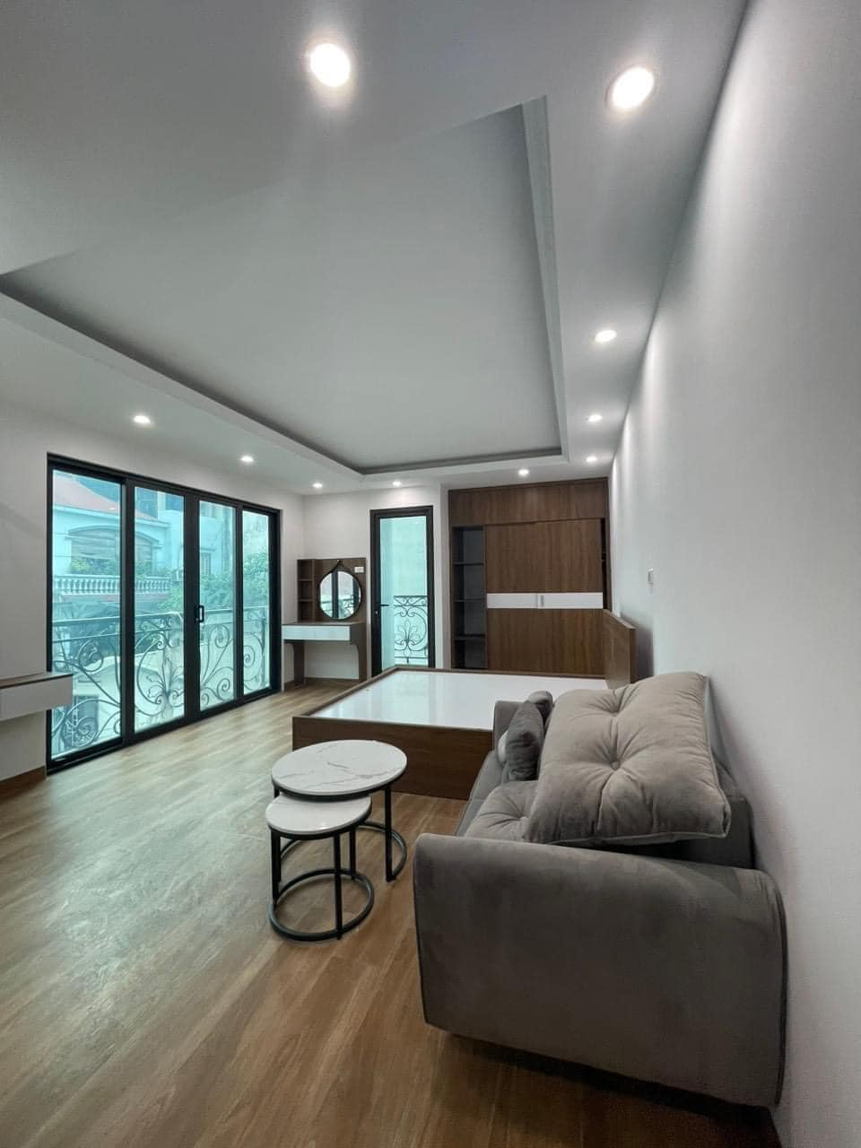 14.5 tỷ Nhà Chùa Láng Oto Tránh Kinh Doanh view hồ sổ đỏ phân lô vừa ở vừa cho thuê