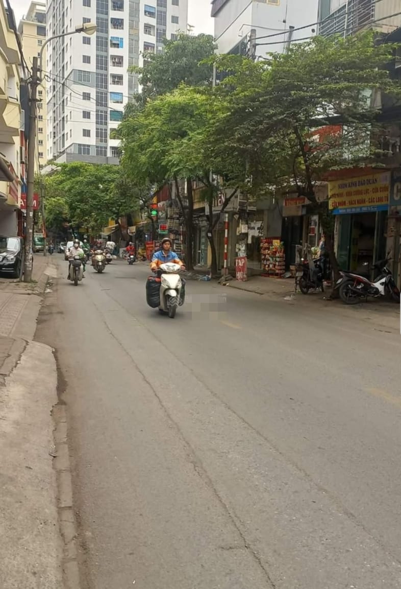 Bán Lô Đất Siêu Vip, Phố Đại Từ, Quận Hoàng Mai, 140m x C4, Mt 8m. Giá 17 tỷ.