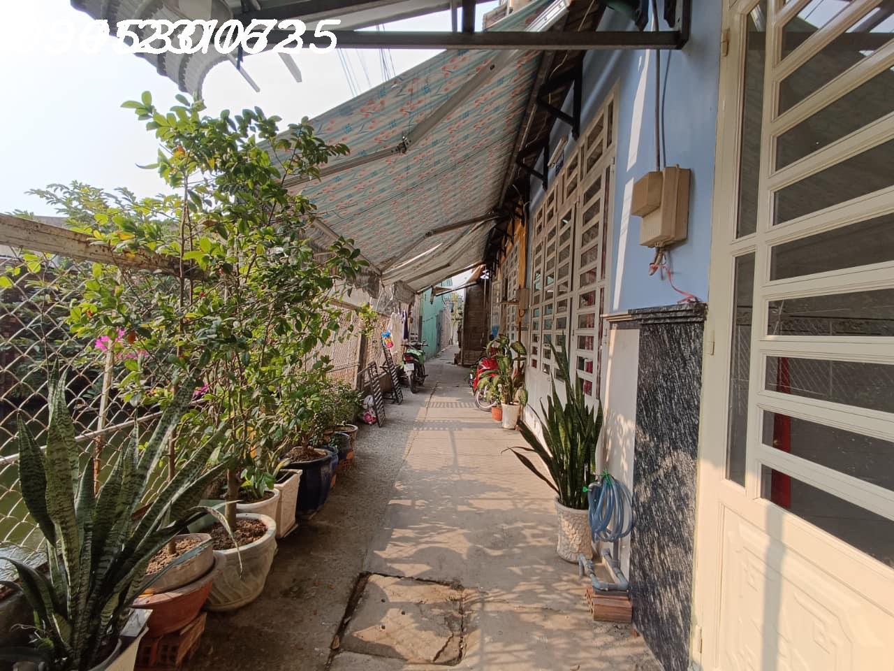 bán nhà đường phạm thế hiển phường 7, quận 8 #nhà có 3 tầng, P/L chuẩn nằm ngay KDC HIỄN HỮU