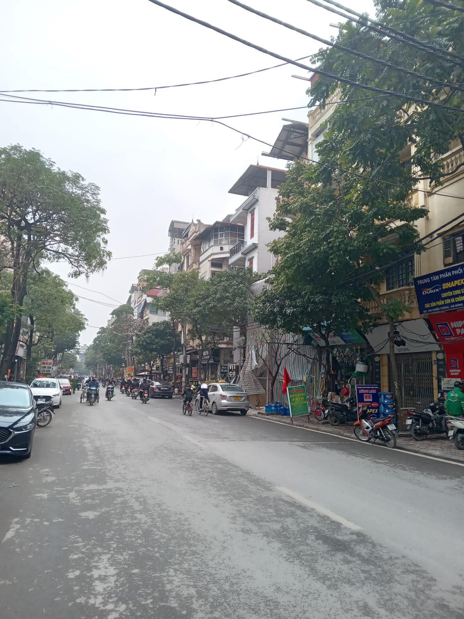 BÁN ĐẤT TẶNG NHÀ TRUNG TÂM HÀ ĐÔNG - ĐẦU TƯ TỐT - PHÂN LÔ HỌC VIỆN KĨ THUẬT MẬT MÃ - DT RỘNG 40m2