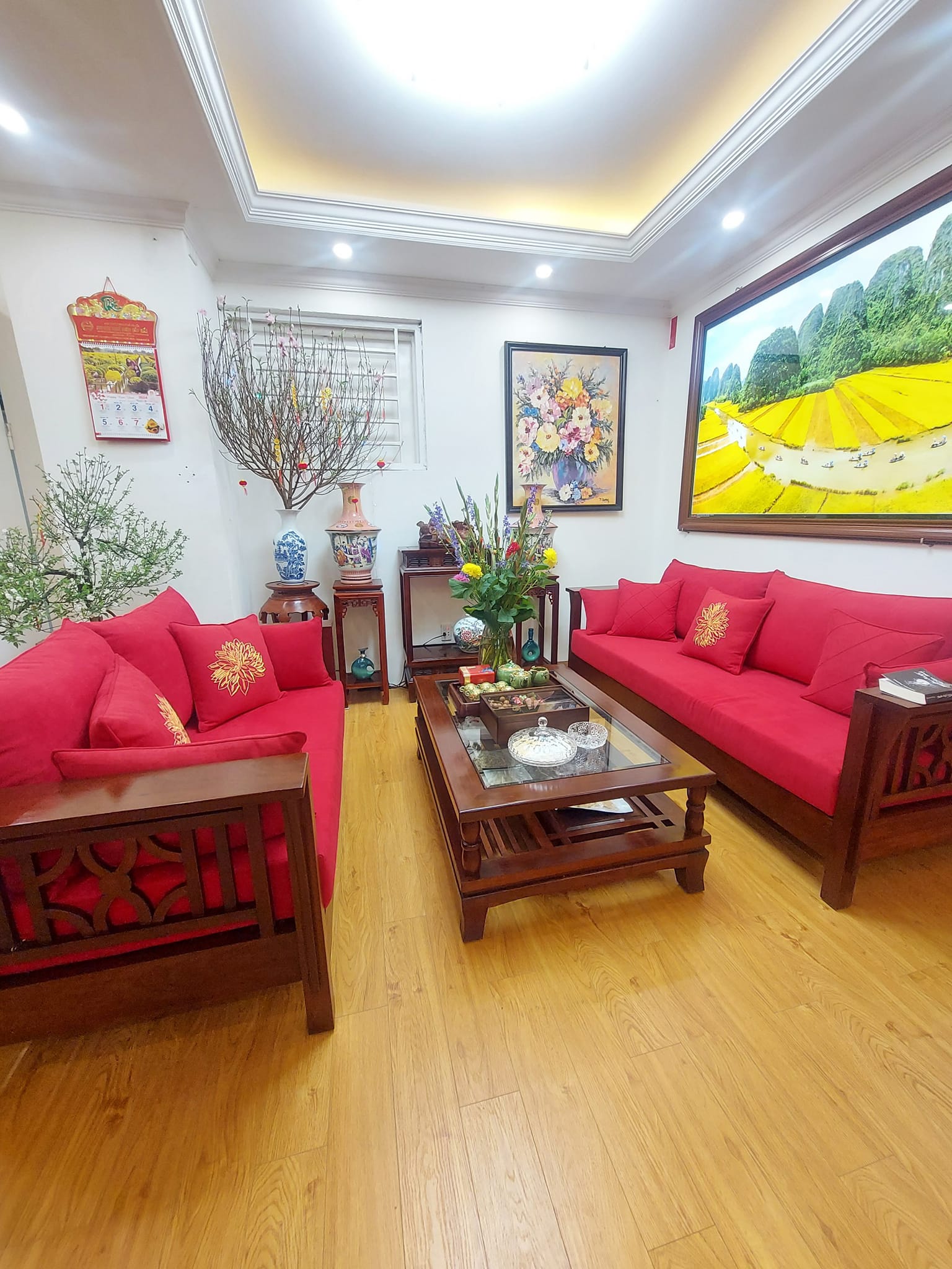 Chung cư 335 Cầu Giấy 125m2, 3PN, Slot ô tô, Nội thất đẹp, chỉ 5.95 tỷ