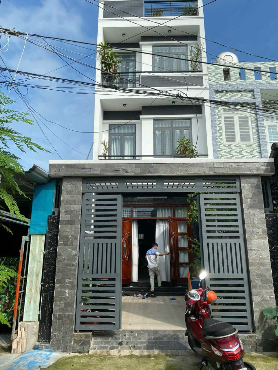 Nhà Mới đẹp to rộng đường 8m vị trí đẹp gần Gò Vấp, Giá lại tốt quá