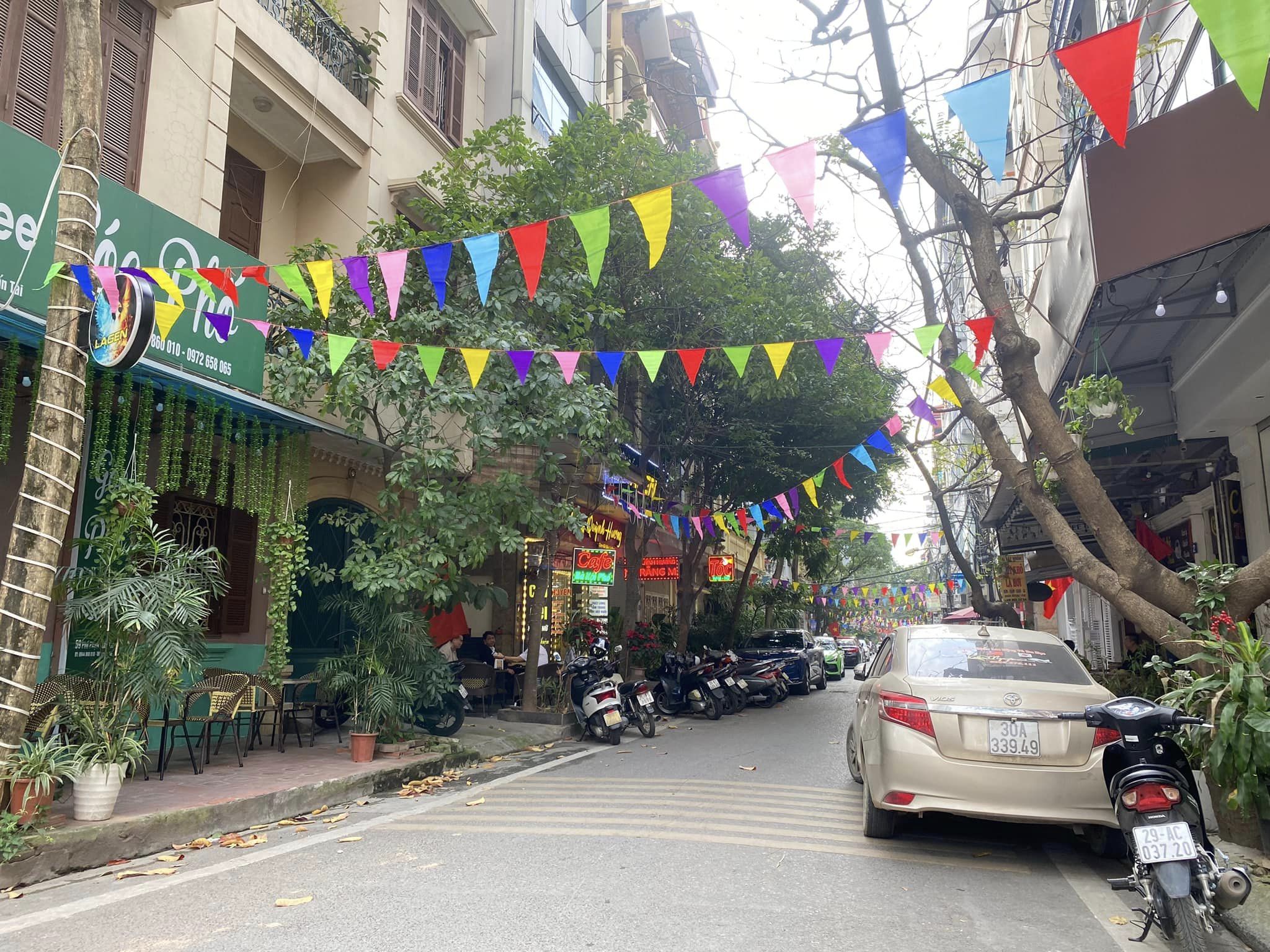 ⭐SIÊU ĐẸP-SIÊU HIẾM, Mặt ngõ Ô tô tránh Phố Hoàng Quốc Việt, Cách đúng 1 nhà ra phố: 41/50m 9 Tầng Thang Máy, MT 4.5m-18.5 Tỷ⭐