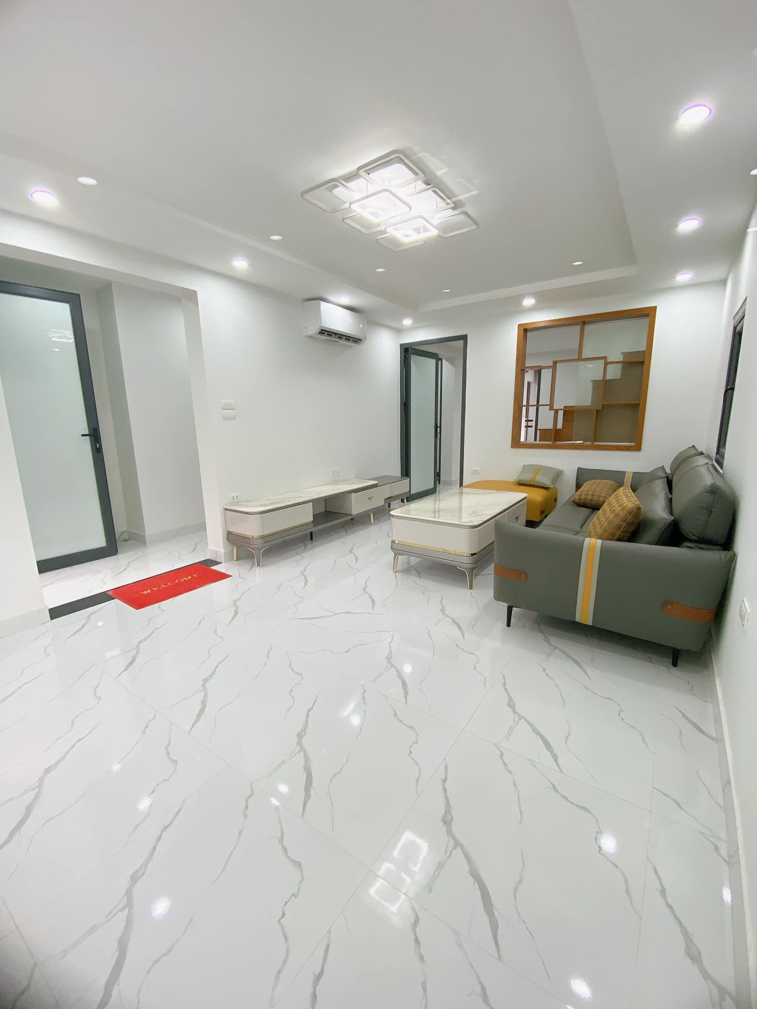 Tập thể Nguyên Hồng - Thành Công 86m2, Nội thất mới, Tiện ích VIP, 2.85 tỷ