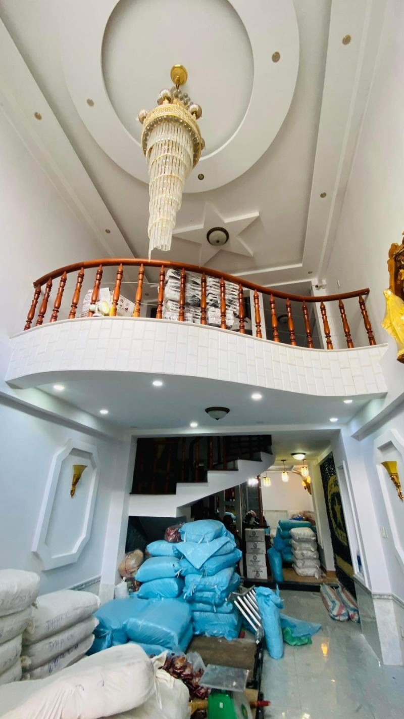 Bán Nhà Mặt Tiền Kinh Doanh 18m, Nguyẽn Ngọc Nhựt, Tân Phú, 4.1m x 17m, 5 Tầng, Chỉ 12.9 Tỷ