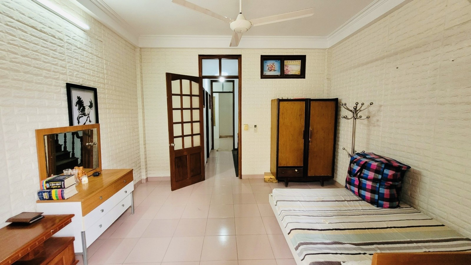 Tìm Khách Thuê PHÒNG TRỌ phố Đội Cấn, Ba Đình