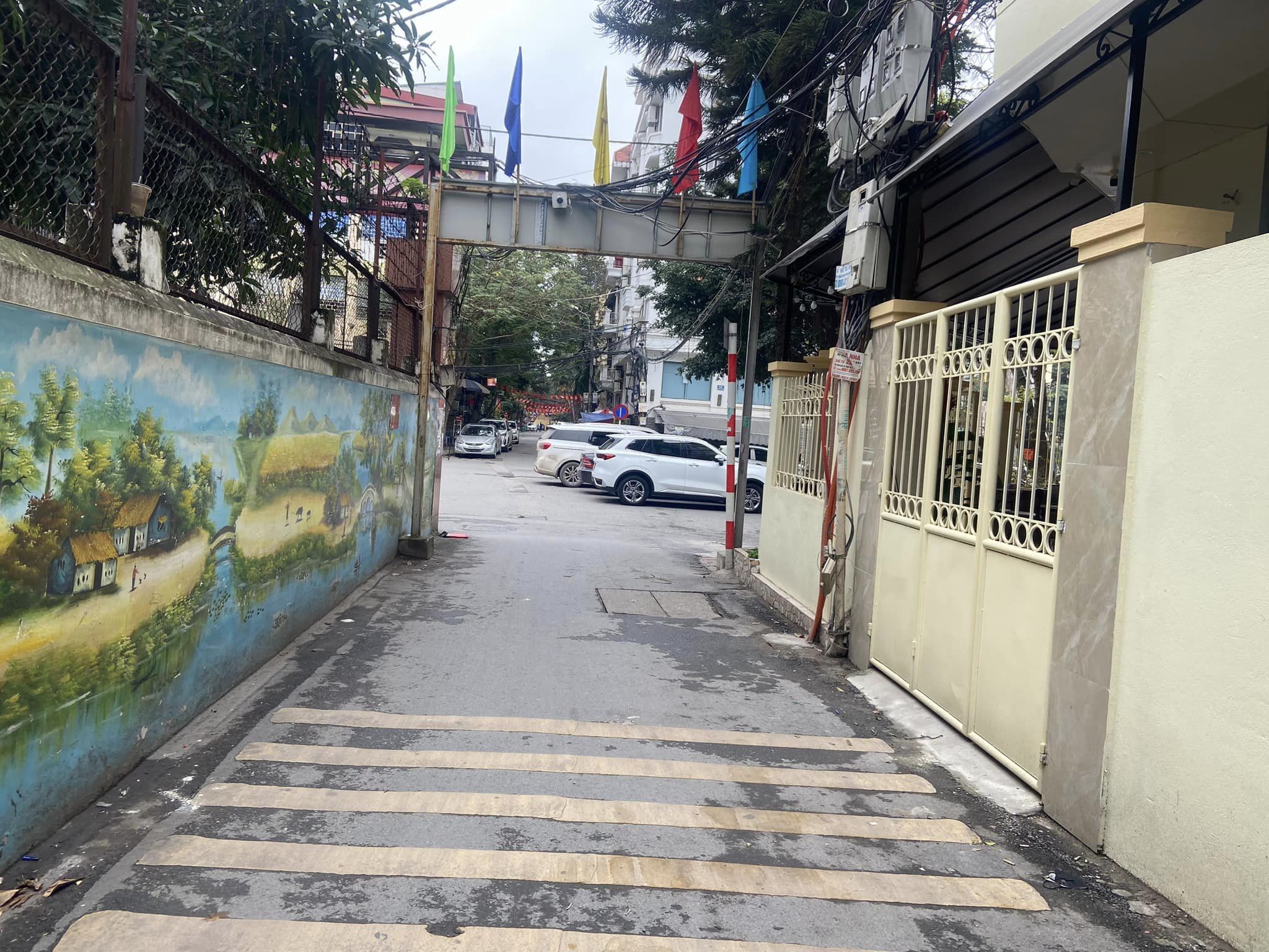 Phân lô ô tô tránh, Gara, 5 bước chân ra phố Đặng Thùy Trâm, Cầu Giấy 0981858892