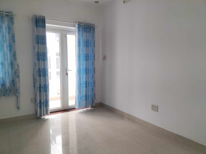 Bán nhà Lê Đại Hành Quận 11, 62m2, ngang 5m, sát hẻm ô tô, chỉ 4 tỷ X