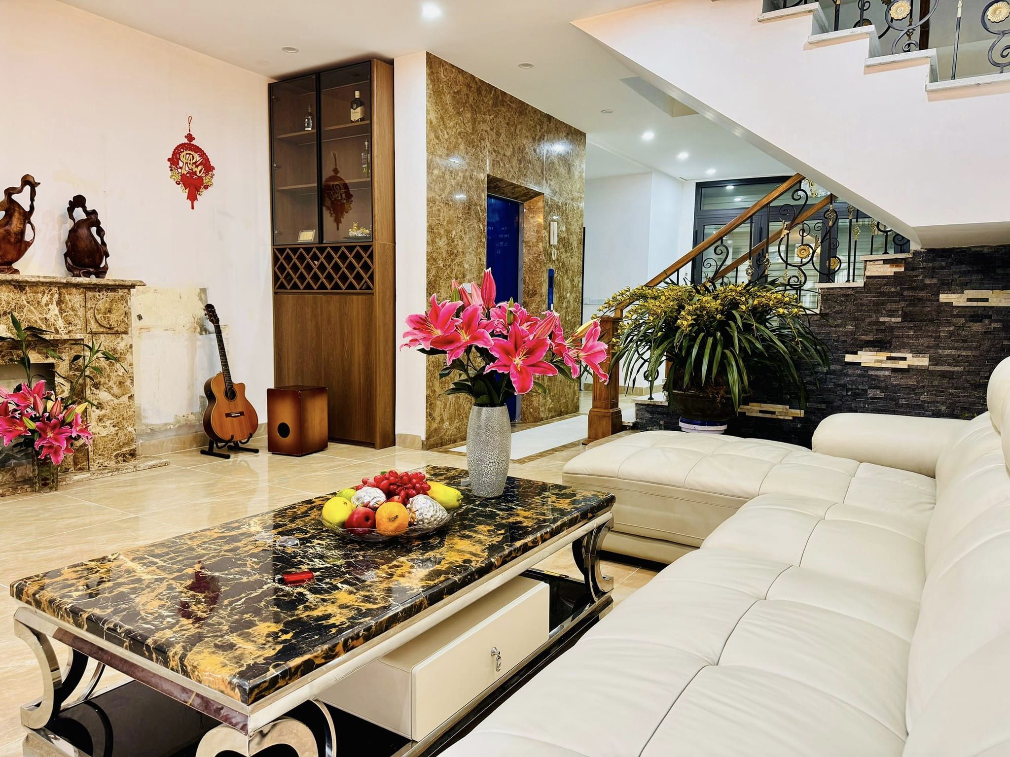 Phân Lô Gara, 5T thang máy, nhà Hoàng Quốc Việt, Cầu Giấy 2 mặt phố ô tô 0981858892