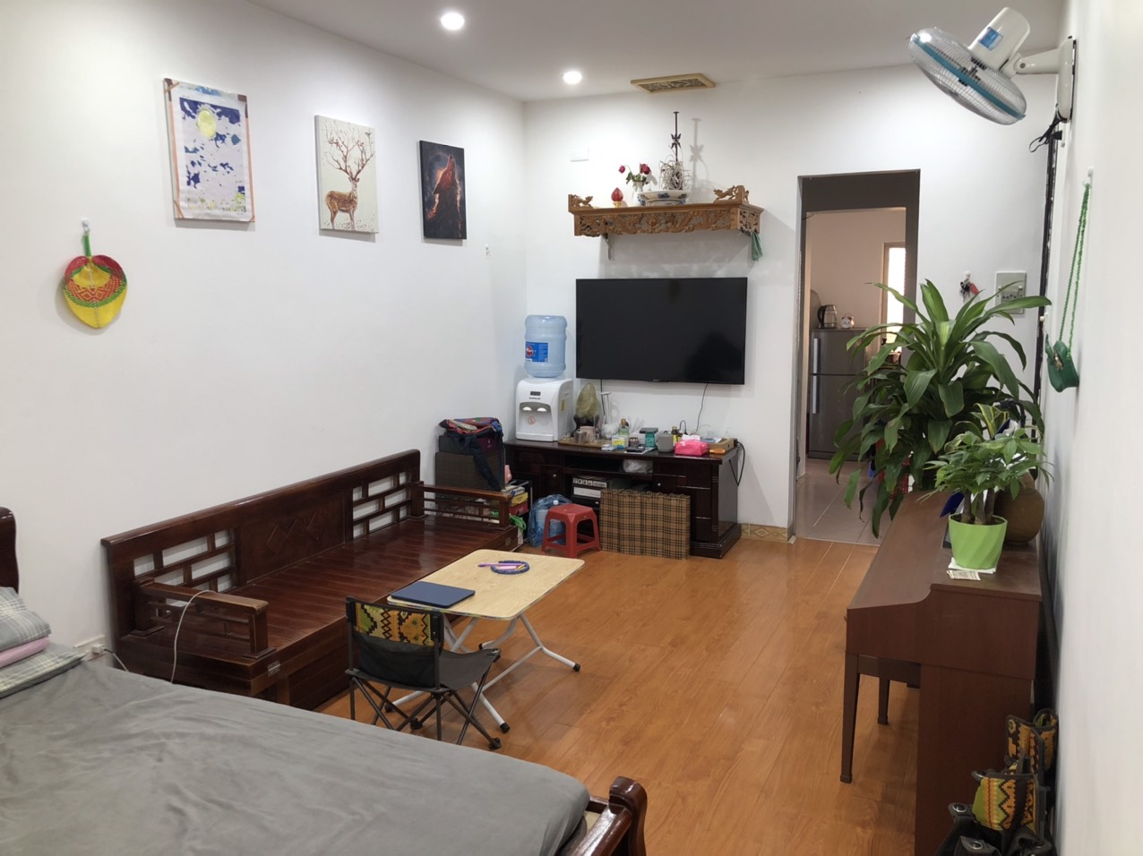 Bán nhà tập thể đường Láng, Đống Đa 60m 2PN hơn 2 tỷ