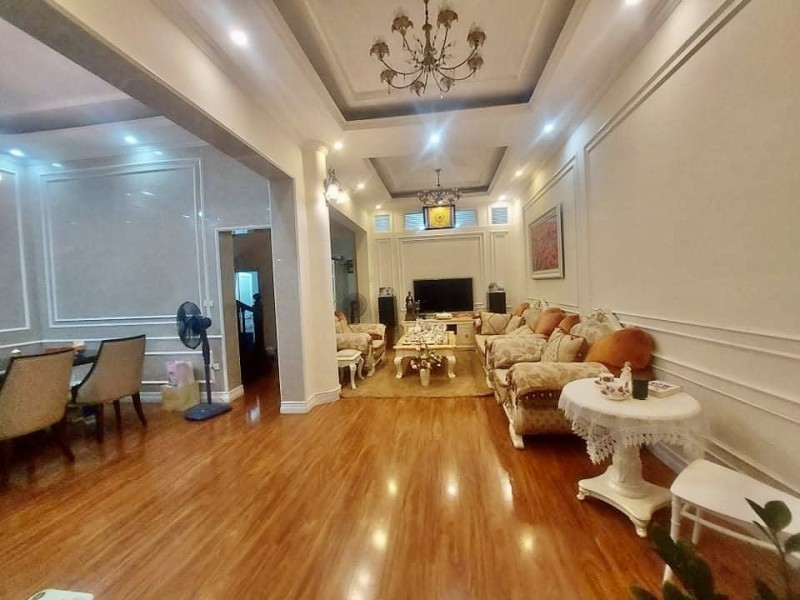 BÁN NHÀ ĐẸP 3 TẦNG, PHỐ QUAN NH N120M2, GIÁ 9.5 TỶ, THÍCH HỢP LÀM CCMN