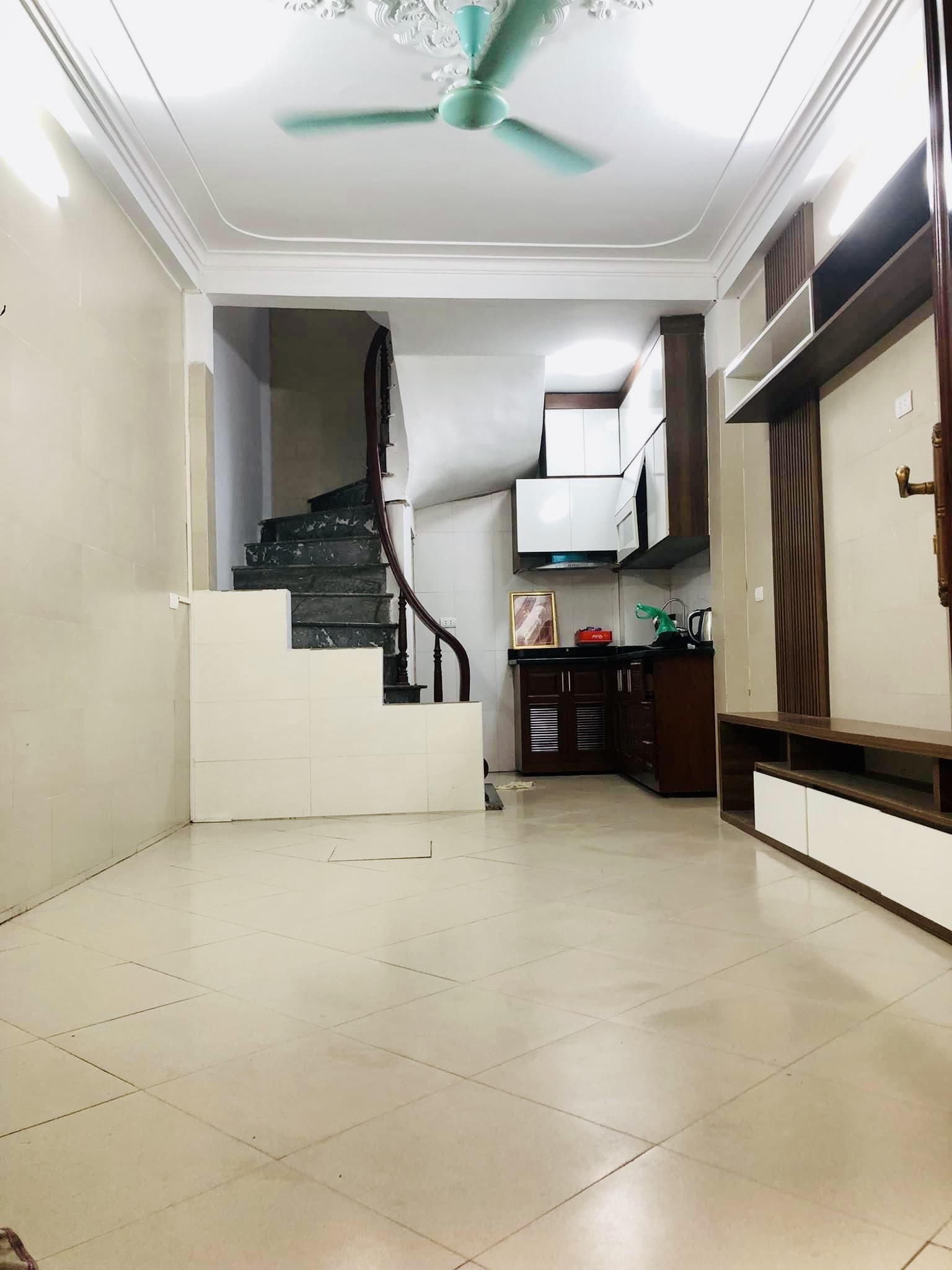 BÁN NHÀ NGÕ 250 TÂN MAI HOÀNG MAI - 25M 5T MT 3M - HƠN 2 TỶ SỔ ĐỎ RIÊNG NHÀ KHUNG CỘT Ở NGAY GẦN HỒ ĐỀN LỪ