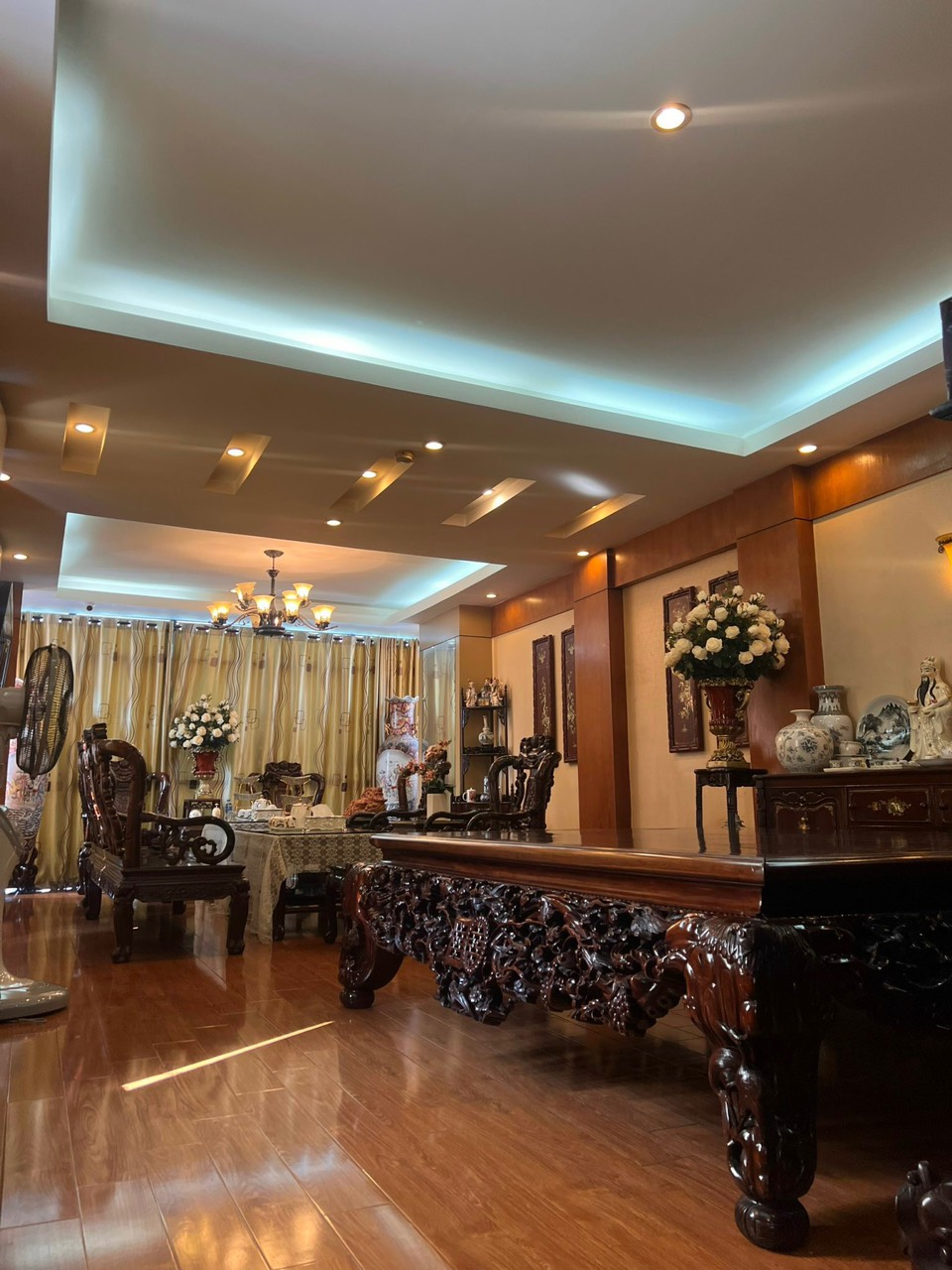 Bán Nhà gấp Phạm Tuấn Tài , lô góc ngã tư, thông các ngả, oto đỗ cửa ngày đêm