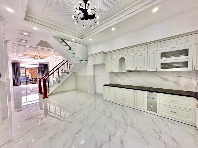 Bán Nhà Siêu Đẹp Đường Số 8, Bình Tân, 102m2, 4 Tầng, Chỉ 5.5 Tỷ