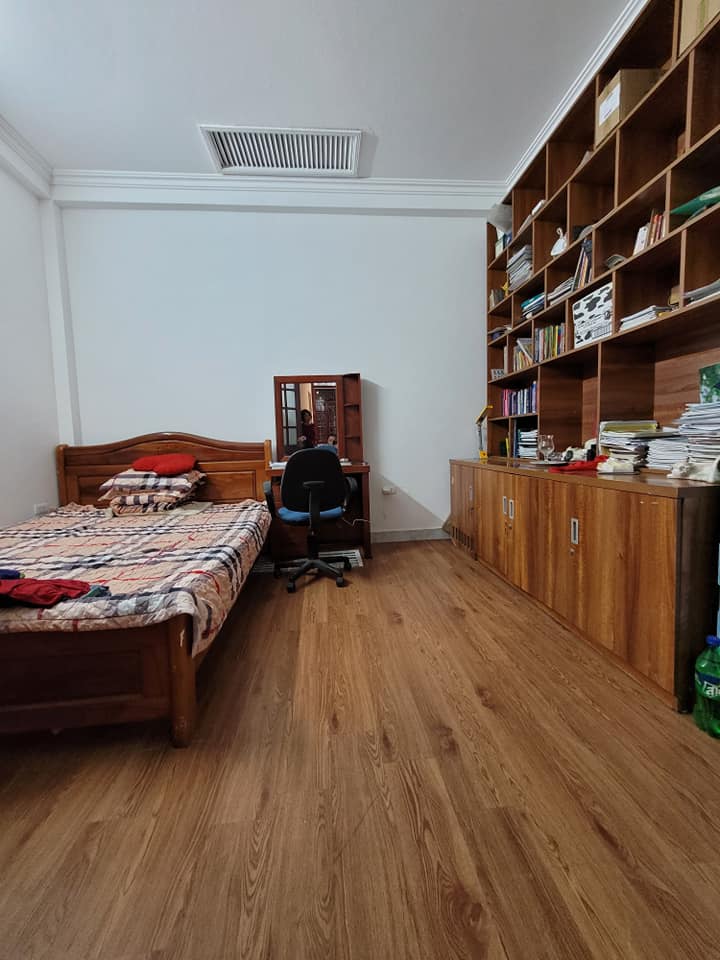 BÁN NHÀ 5 TẦNG NGỌC HỒI - KINH DOANH ĐỈNH - 40M2, MT 4.1M, GIÁ 8.1 TỶ, Ô TÔ, PHÂN LÔ, VỊ TRÍ CỰC ĐỈNH.