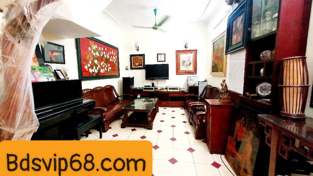 Bán nhà phố Nguyễn Phúc Lai, Đống Đa, ô tô tránh trước nhà 45m2 4 tầng kinh doanh giá 12.5 tỷ