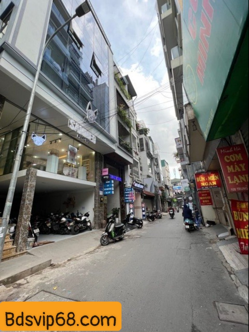 Bán nhà mặt phố Trung Liệt, quận Đống Đa kinh doanh đa dạng, 33m2 4 tầng giá 8.6 tỷ