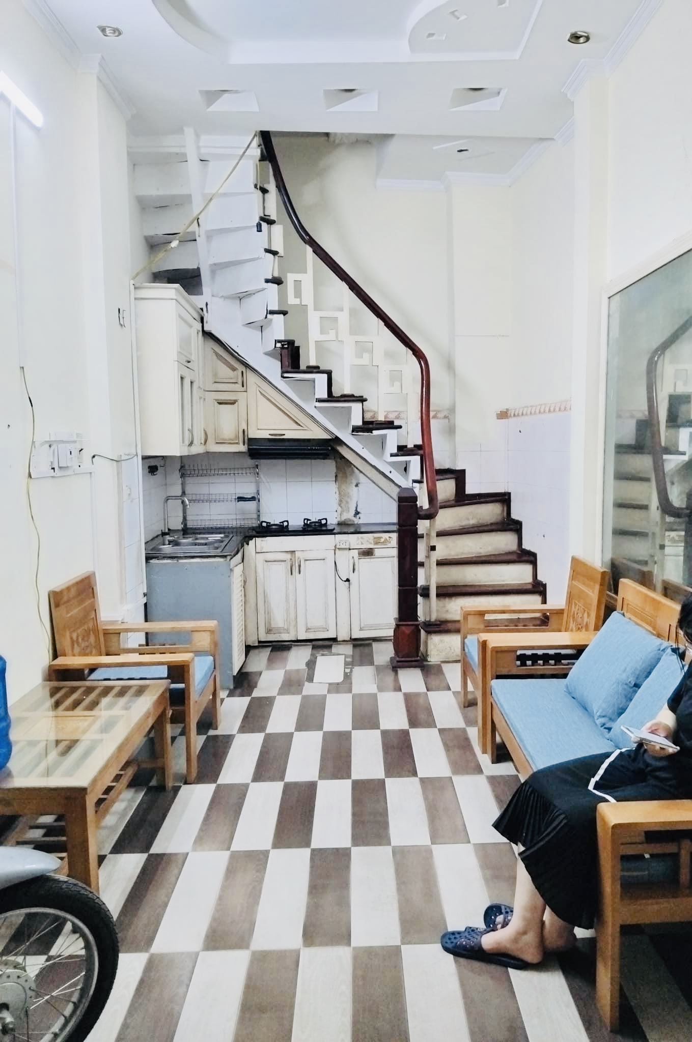 BÁN NHÀ BẠCH MAI HAI BÀ TRƯNG SÁT CHỢ MƠ - 27M 5T MT 3.1M - NGÕ RỘNG 4M BA GÁC TRÁNH NHAU SĐCC NỞ HẬU NHÀ KHUNG CỘT