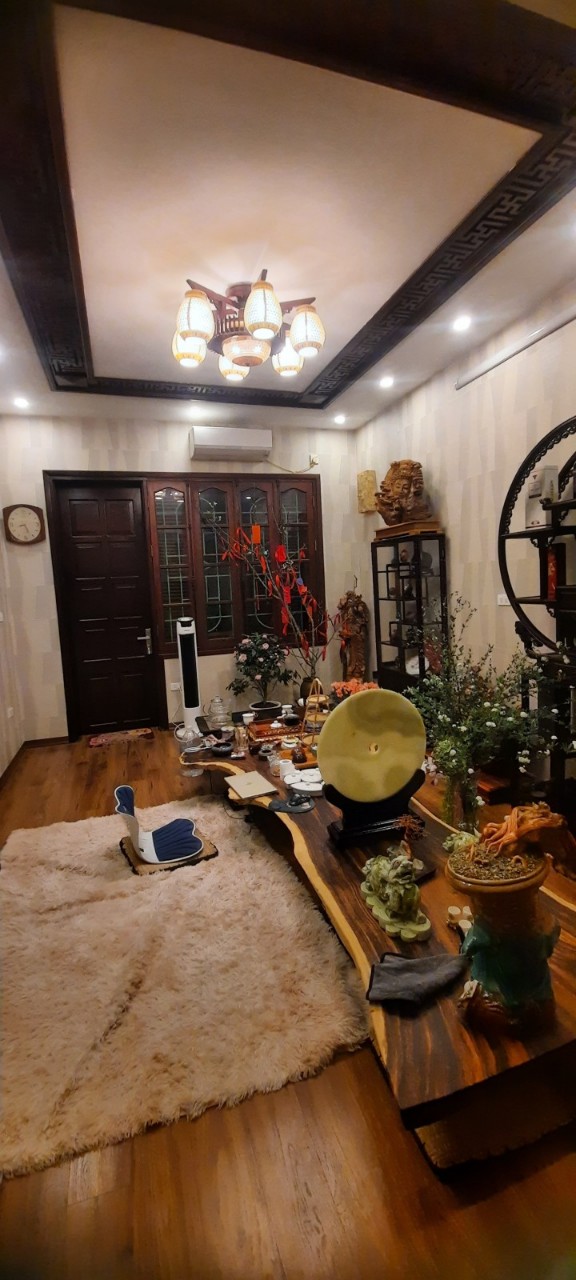 Bán nhà Đầm Trấu, Hai Bà Trưng 50m x 5T x 5PN, vỉa hè, ô tô, KD, giá 15.2 tỷ. LH: 0366051369.