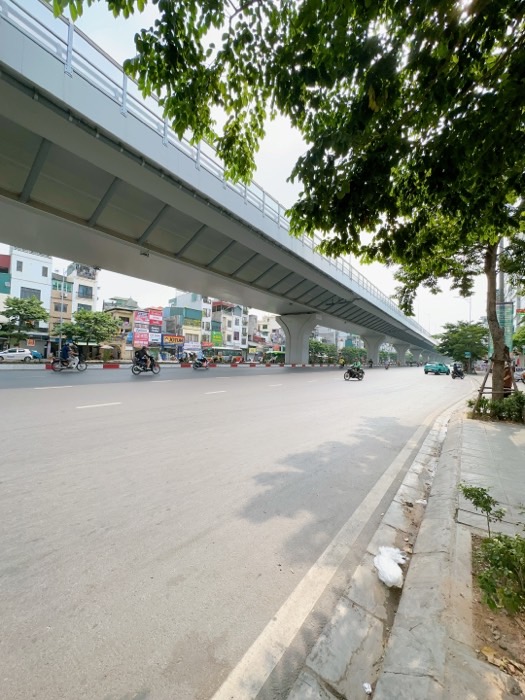 NGƯỜI NHÀ CẦN BÁN GẤP MP MINH KHAI, HBT, GIÁ RẺ, VỊ TRÍ ĐẸP - VỈA HÈ RỘNG 86,2M/ MT 4,7M/ 23,4TỶ.