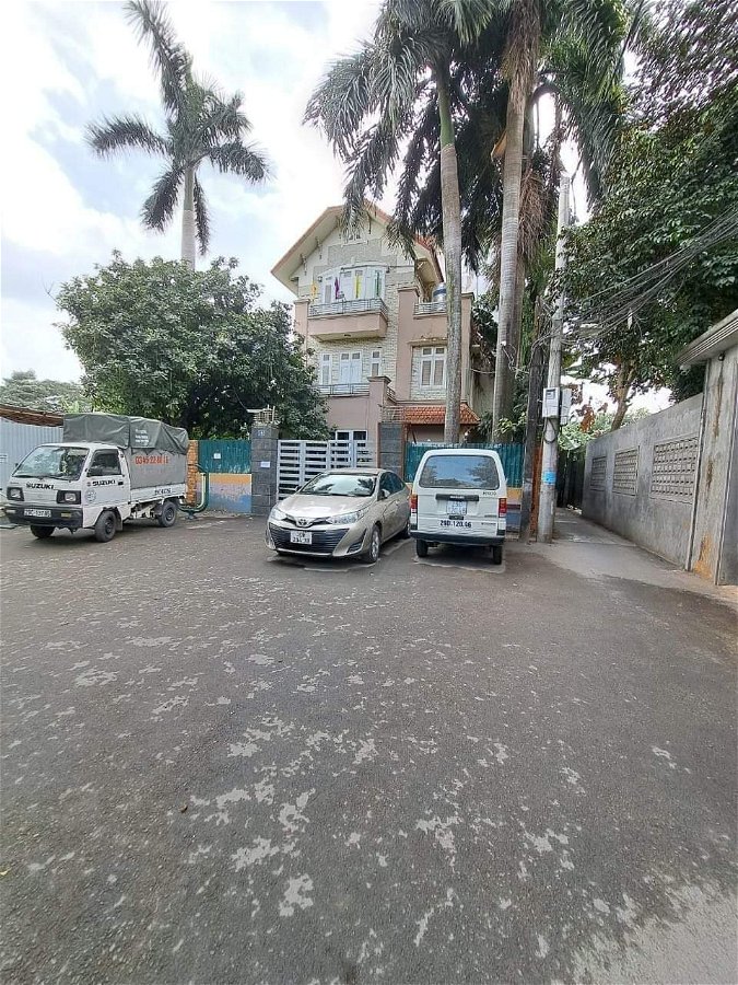Bán Nhà Phố Lạc Long Quân Quận Tây Hồ. 360m Mặt Tiền 12.6m Nhỉnh 40 Tỷ. Cam Kết Ảnh Thật Mô Tả Chính Xác. Chủ Thiện Chí