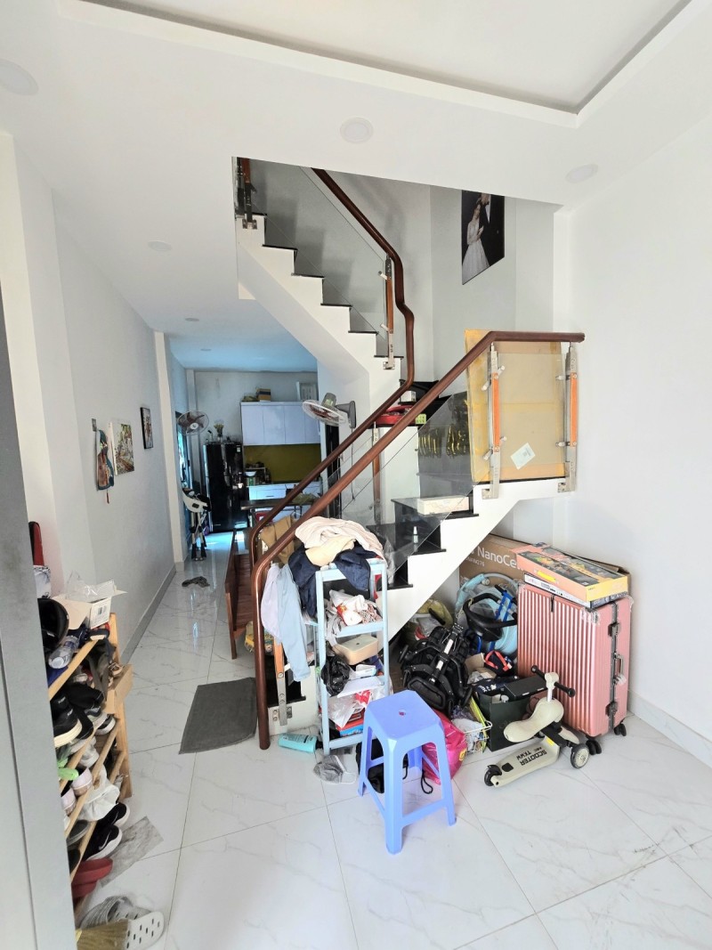 Bán Nhà Trần Văn Ơn, Tân Phú, 3.2m x 11m, 2 Tâng Ở Ngay, Sổ Hồng, Chỉ 3.15 Tỷ