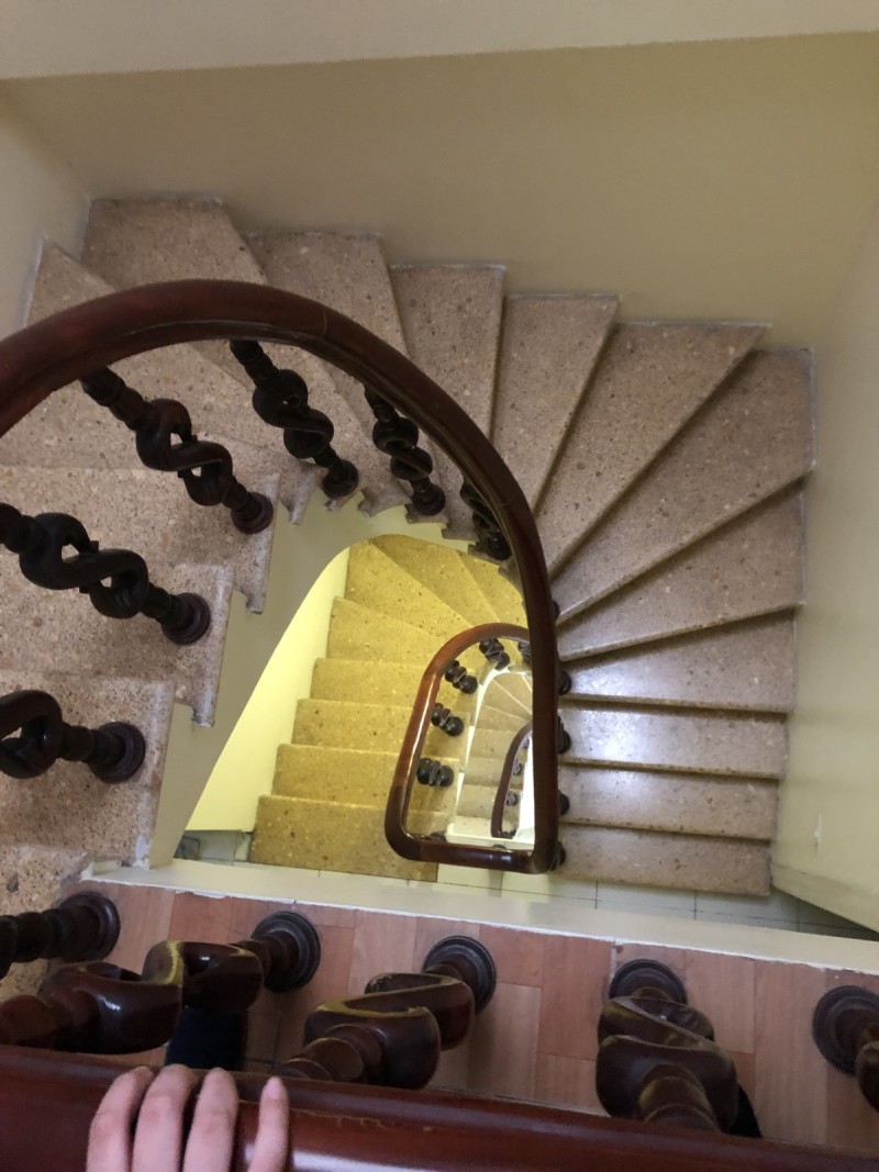 Bán nhà Hào Nam 40m2 x 4 tầng, ngõ thông 2 đầu, rộng 3 gác phi, nhỉnh 5 tỷ