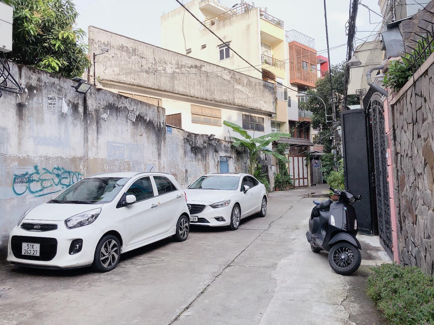 HẺM XE HƠI ĐỔ CỬA-ĐÀO DUY ANH-72M2-4 TẦNG 4PN.