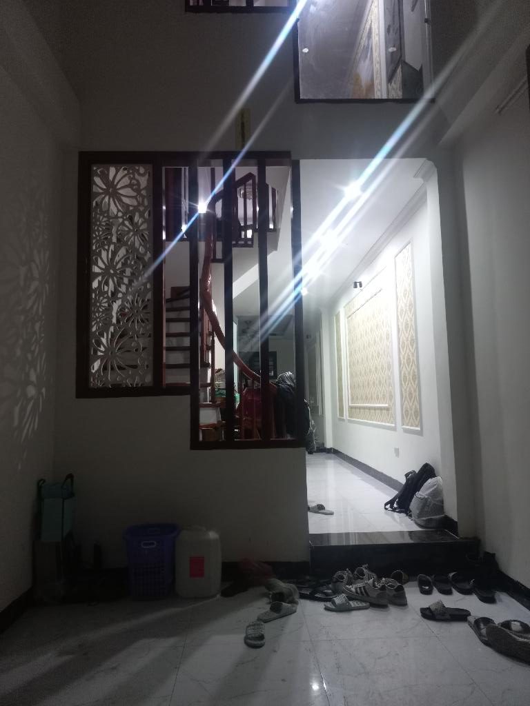 CHÍNH CHỦ BÁN GẤP nhà sát mặt phố DT 38m 5 Tầng. Ở sướng. Cách Ô tô 5m hơn 4 tỷ