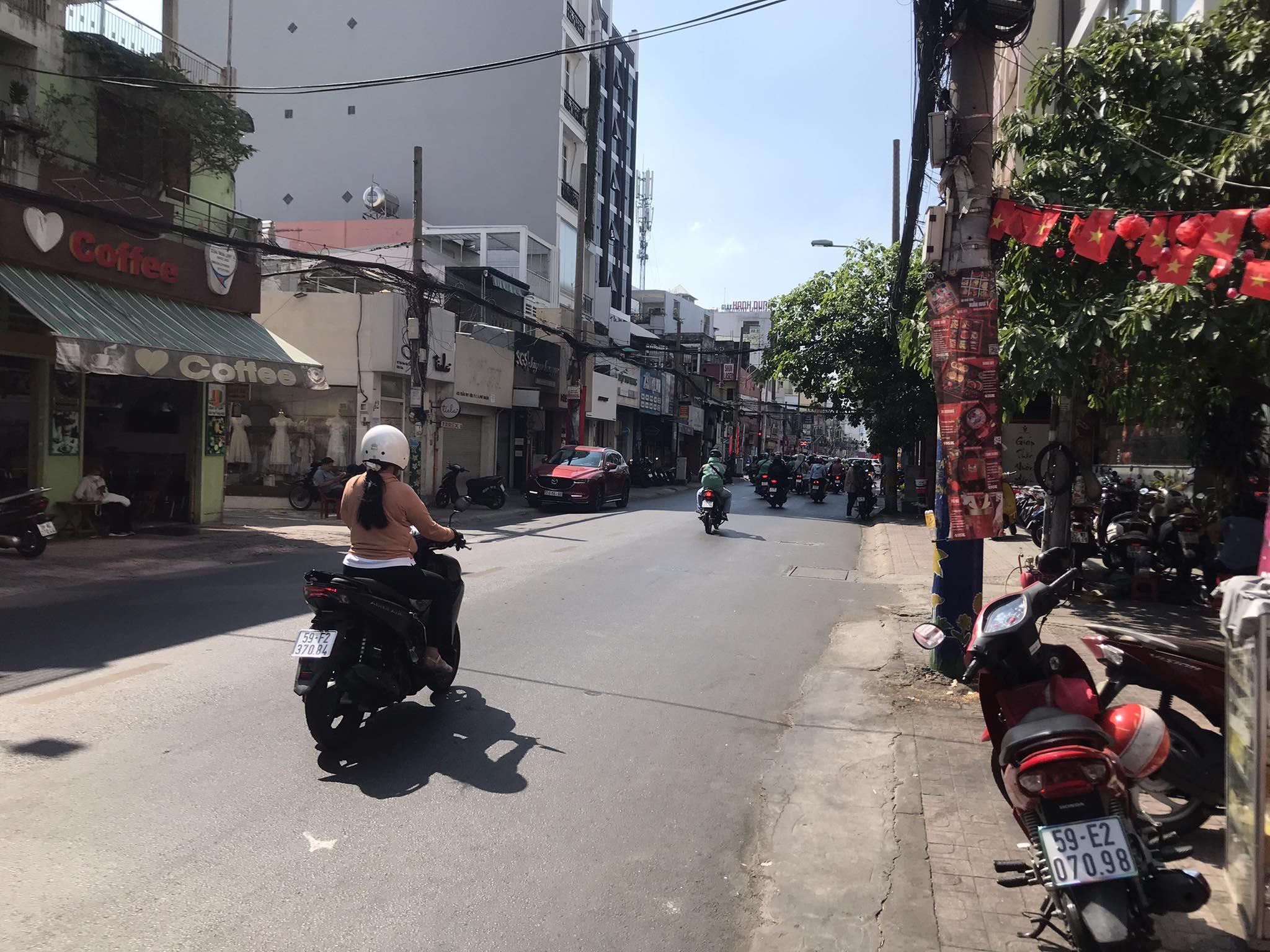 NHÀ MẶT TIỀN 2 CHIỀU ĐƯỜNG TRẦN HUY LIỆU-GIÁP HUỲNH VĂN BÁNH VÀ NGUYỄN VĂN TRỖI-243TR/M2.