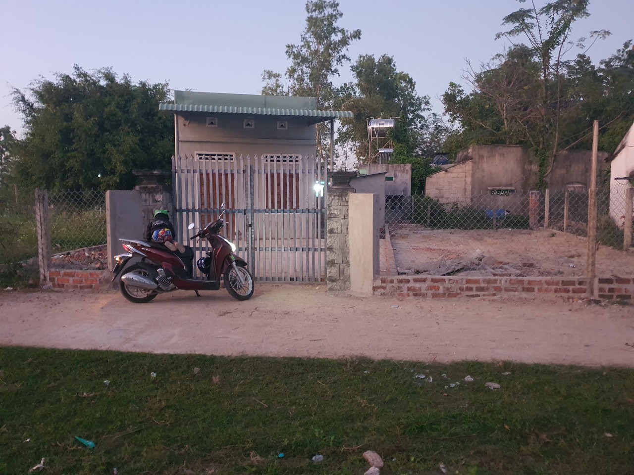 BÁN LÔ ĐẤT ( DT 118,6m2 ngang 6,9m nở hậu 8,4m) GIÁ RẺ NHẤT PHƯỚC THÀNH. TUY PHƯỚC