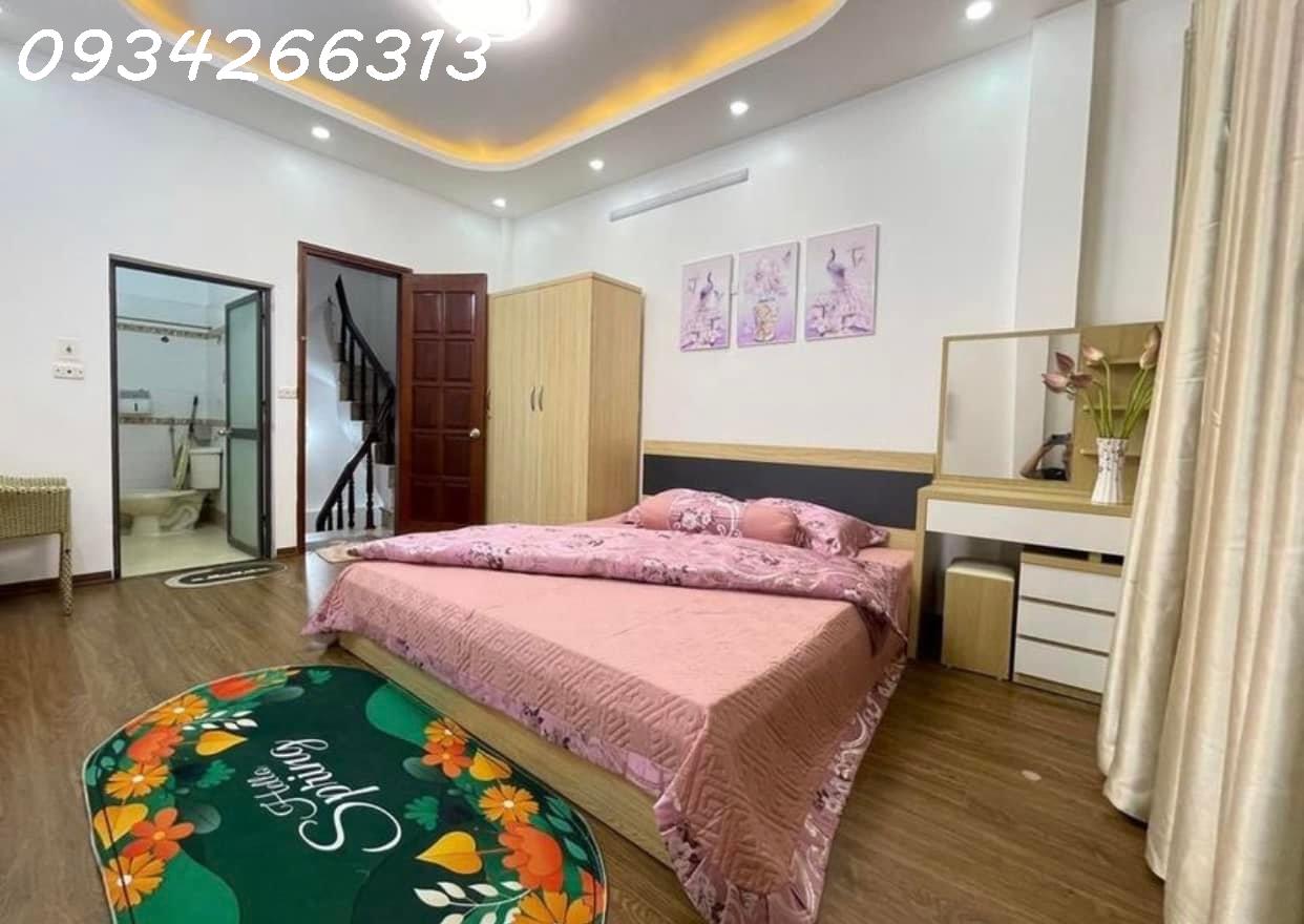 Bán nhà đẹp 6tầng giá chào 5.1tỷ ngõ 132 Cầu Giấy cho thuê full