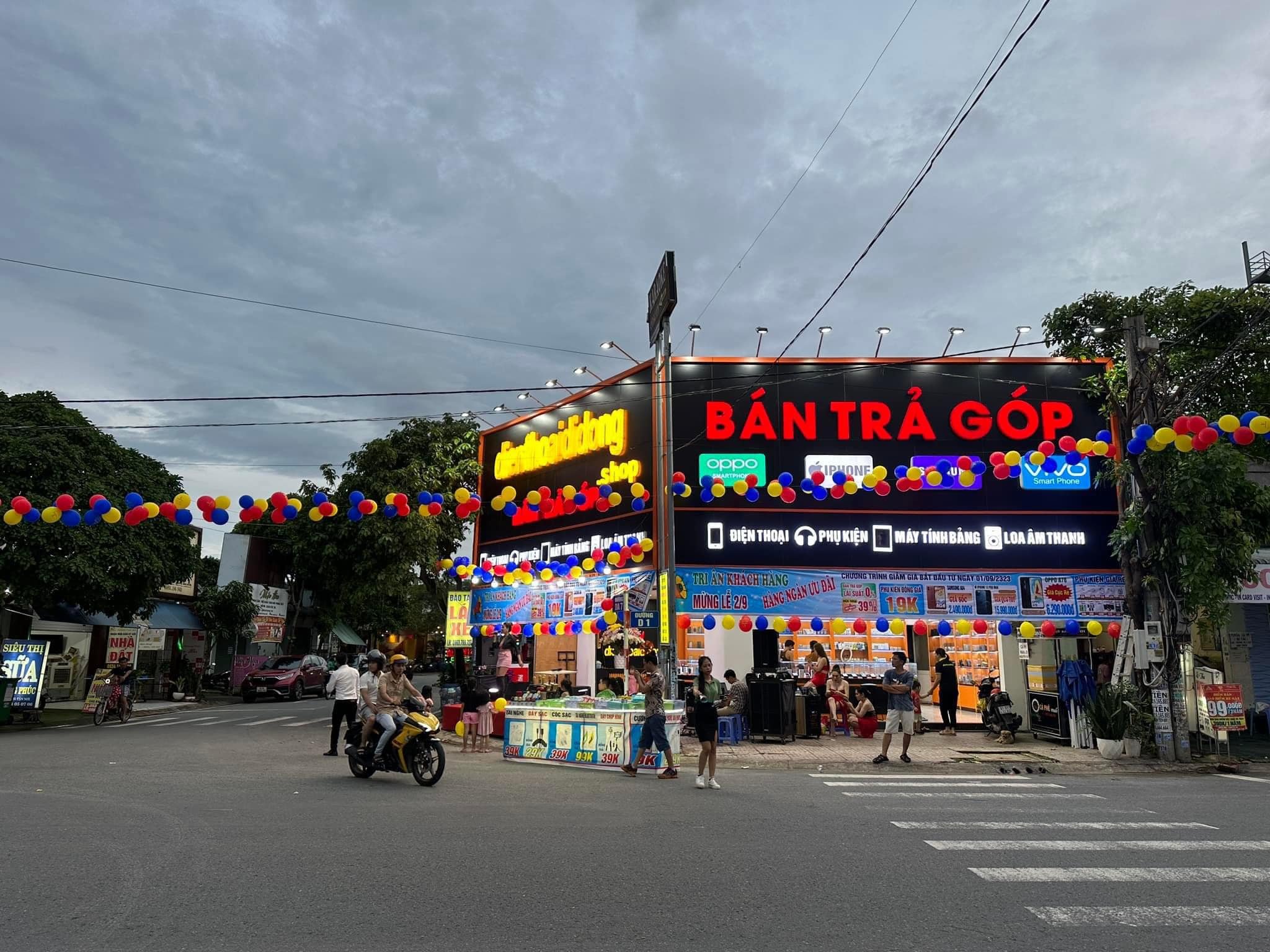 CHÍNH CHỦ CẦN SANG NHƯỢNG MẶT BẰNG HAI MẶT TIỀN