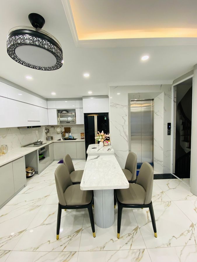 Bán Nhà Nguyễn Ngọc Nại. Thanh Xuân. Thang Máy. DT 50m2. 7 Tầng. MT 5m. Giá 10,86 Tỷ