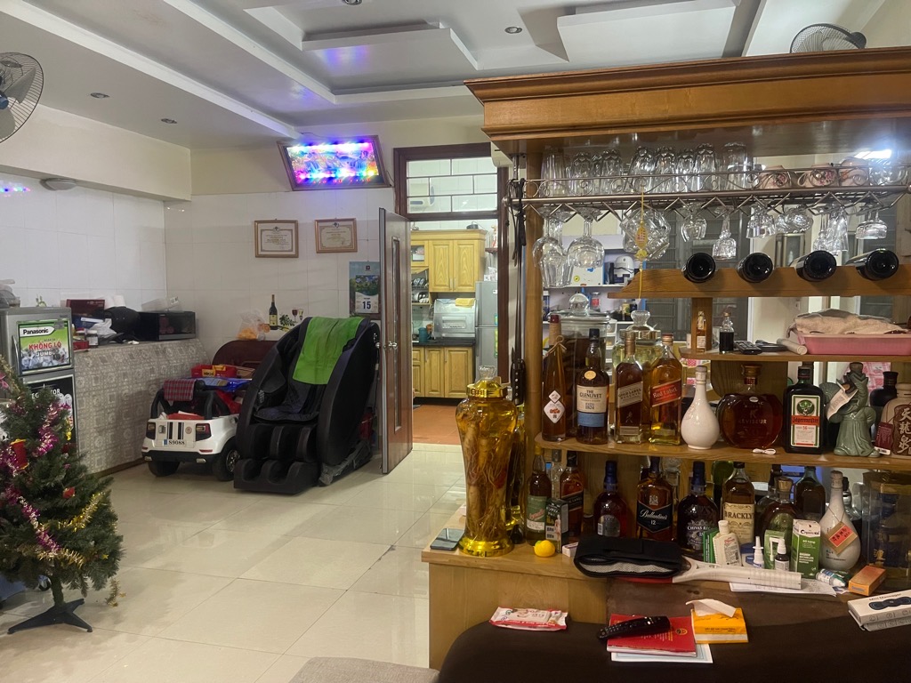 Bán GẤP! Biệt thự NV KĐT Việt Hưng, nội thất đẹp, DT 120m2 x 5T, MT 6m, nhỉnh 21 tỷ