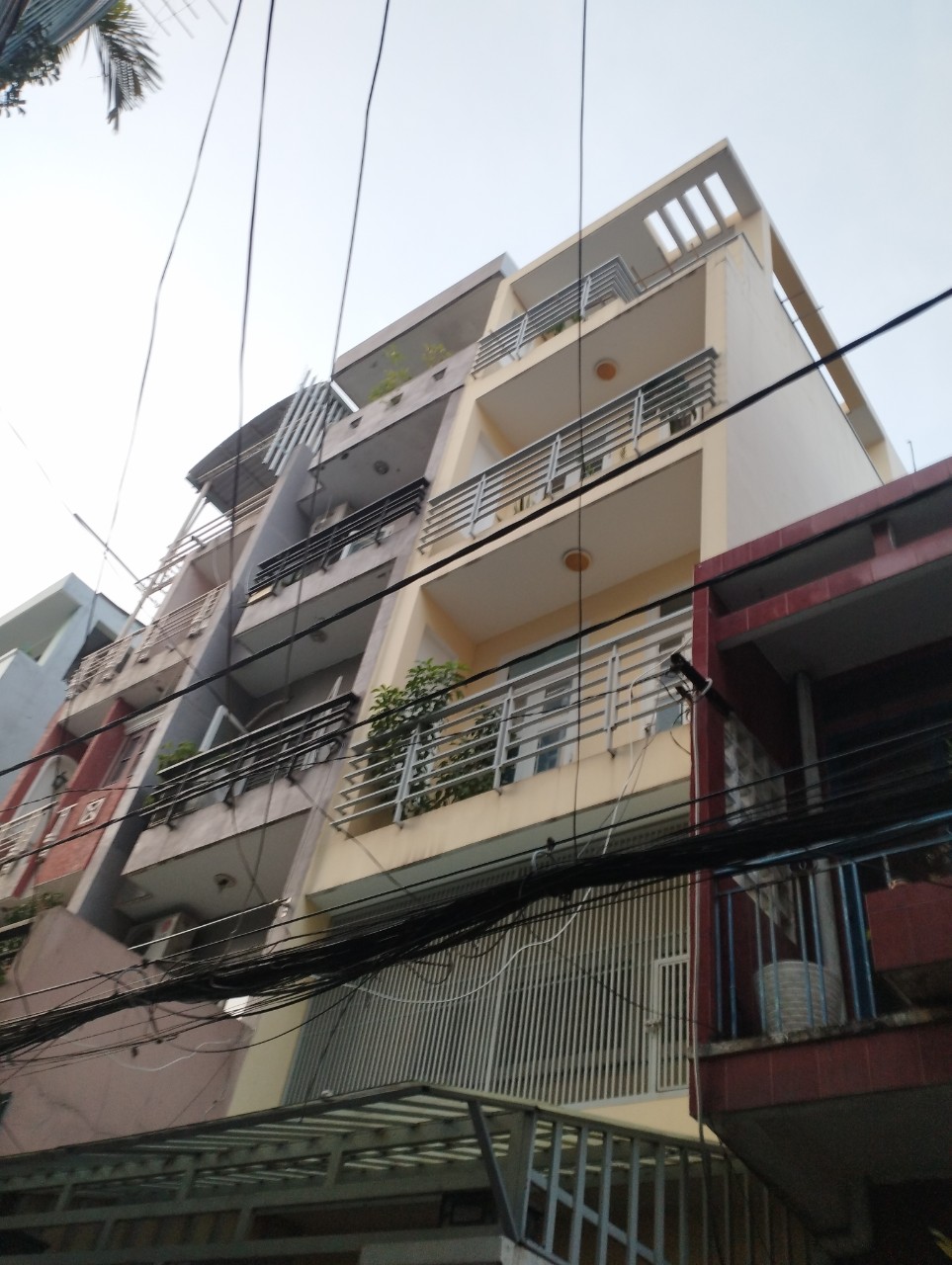 Ngộp Lý Thường Kiệt - Quận 10 - 60m2 - 4 tầng - HXH Kinh Doanh