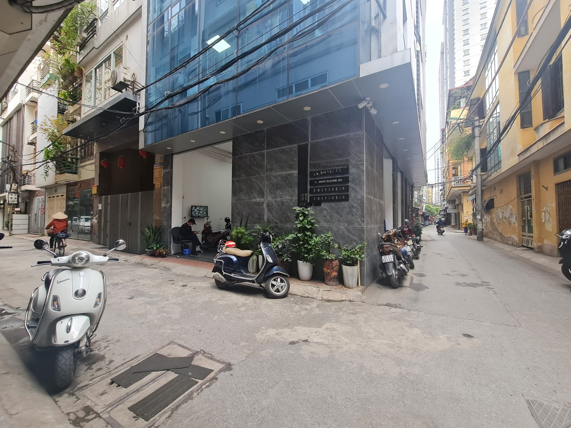 Phố Thái Hà 95M2 Lô Góc 2 Mặt Tiền 15M -7 Tầng 33 Tỷ – Ô TÔ Tránh Đỗ 10M Ra Phố