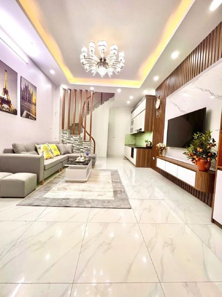 Nhà ĐẸP Ở NGAY Tu Hoàng - ngã tư NHỔN 35m x5T 3.5 tỷ