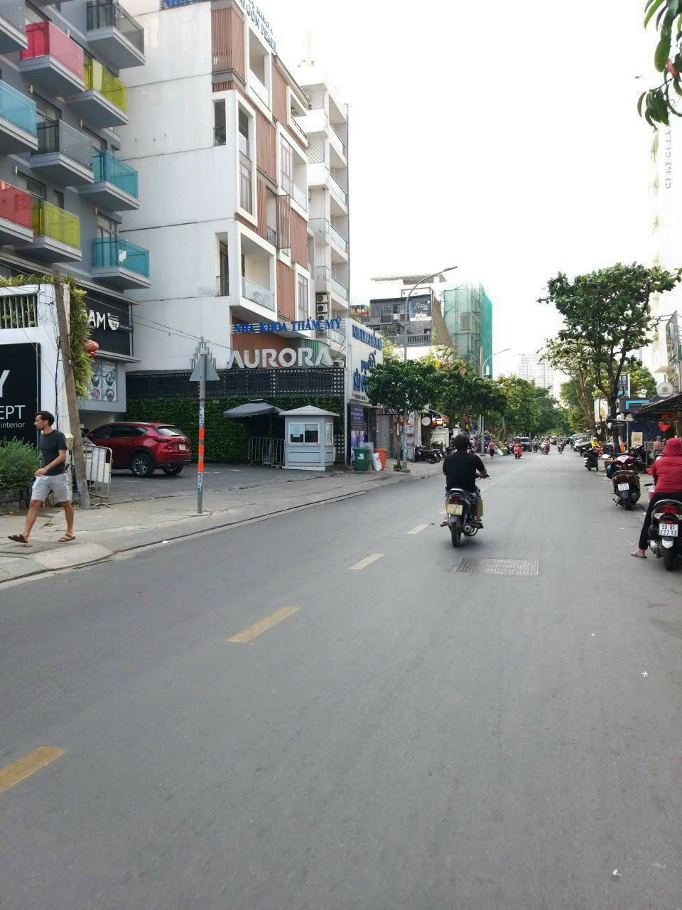 Bán tòa nhà CHDV mặt tiền đường Quốc Hương P.Thảo Điền Q2 .Vị trí tiềm năng giá trị xứng tầm.