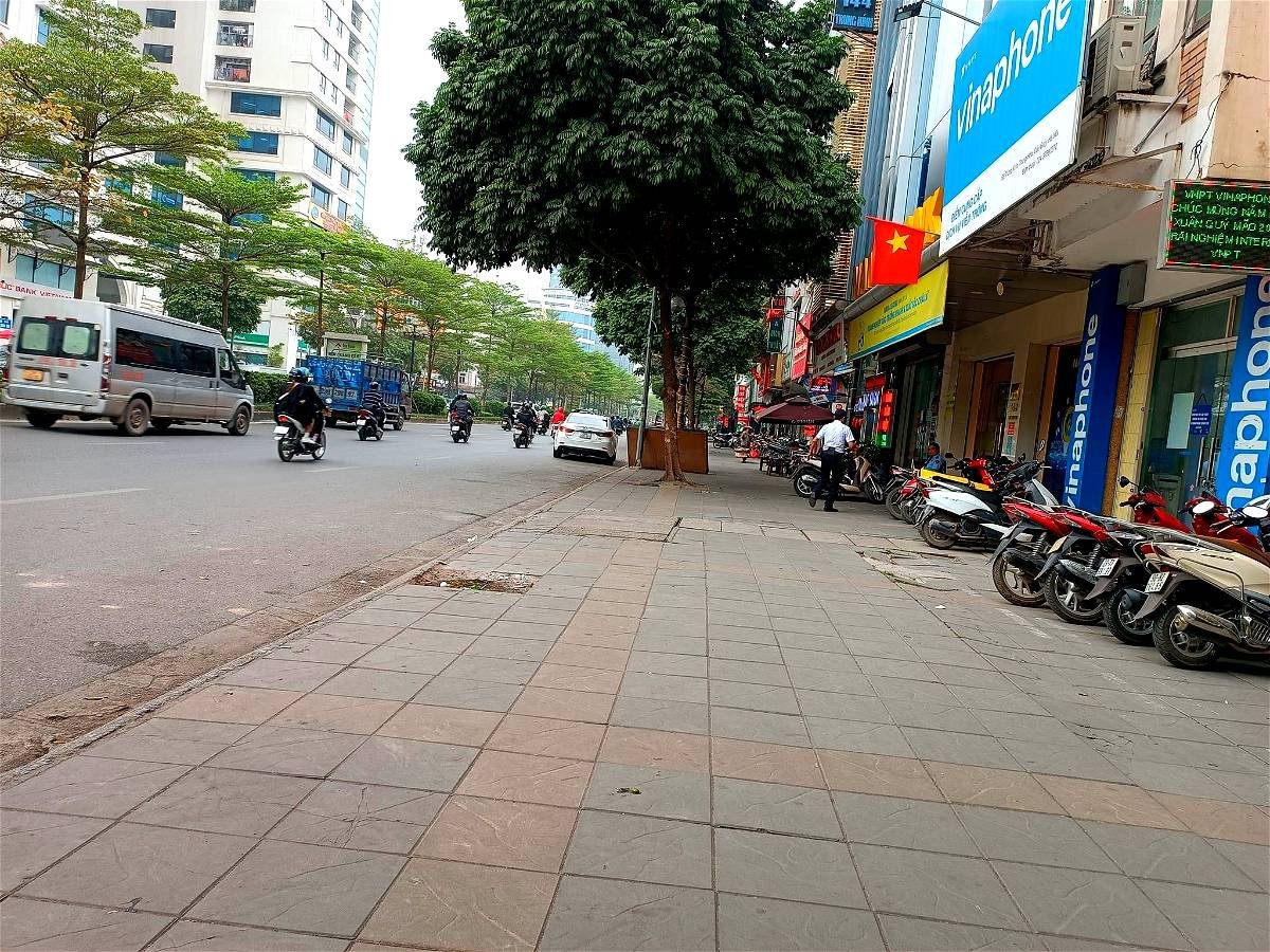 Bán Nhà Mặt Phố Trung Kính Quận Cầu Giấy. 45m Mặt Tiền 4m Nhỉnh 21 Tỷ. Cam Kết Ảnh Thật Mô Tả Chính Xác. Chủ Cần Bán