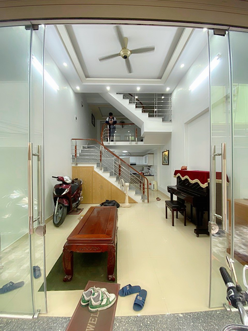 Bán nhà Chợ Hàng, diện tích 43m 3 tầng GIÁ 2.35 tỉ gần ngay Siêu thị AEON Mall