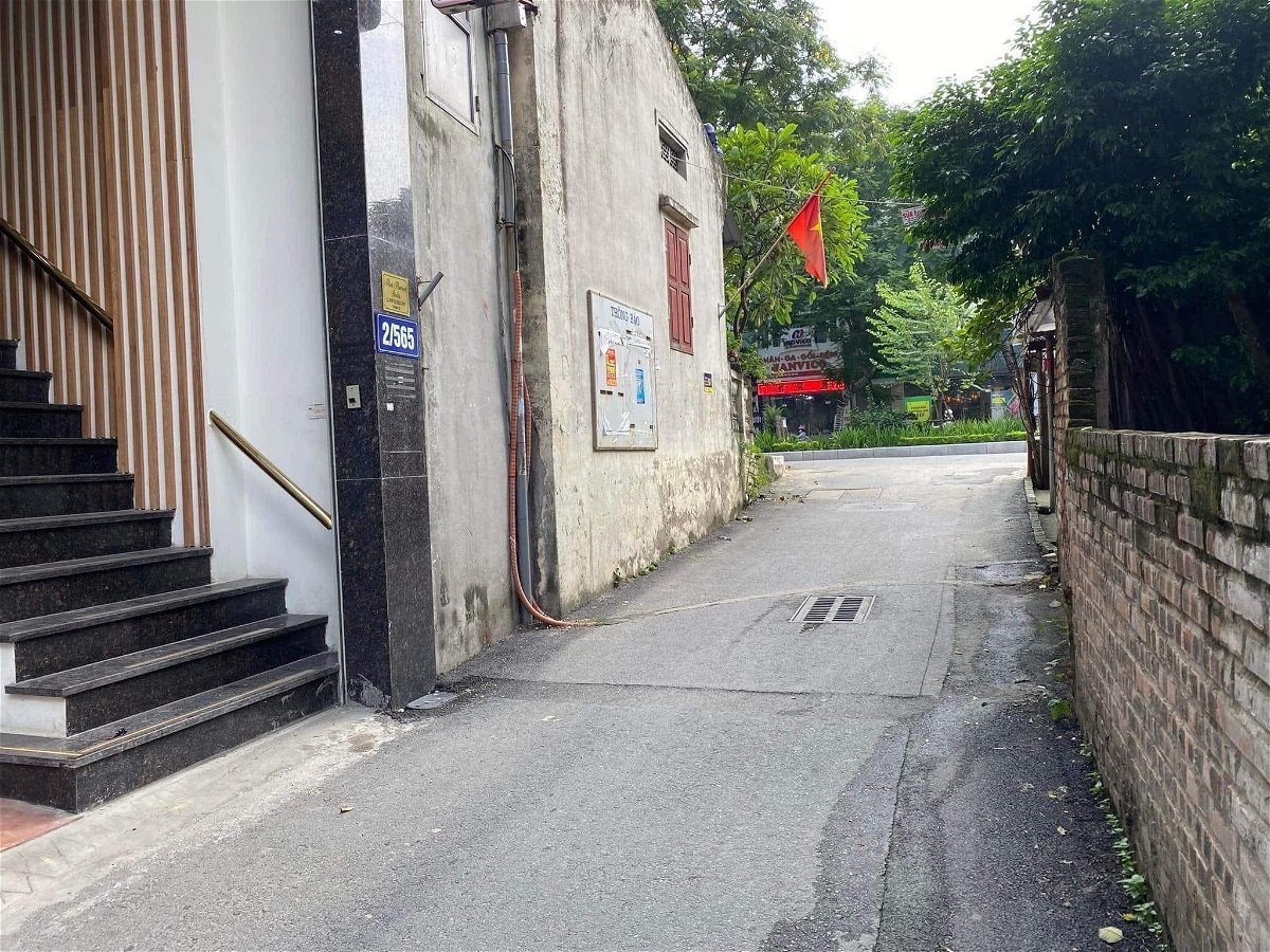 Bán Đất Phố Lạc Long Quân Quận Tây Hồ. 134m Mặt Tiền 8,4m Nhỉnh 25 Tỷ. Cam Kết Ảnh Thật Mô Tả Chính Xác. Chủ Cần Thanh